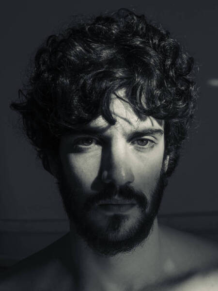 Homem A/B: investigações sobre a masculinidade contemporânea